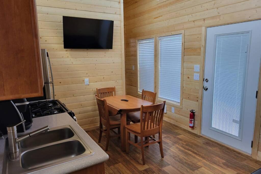076 Tiny Home Nr Grand Canyon South Rim Sleeps 8 فالي المظهر الخارجي الصورة